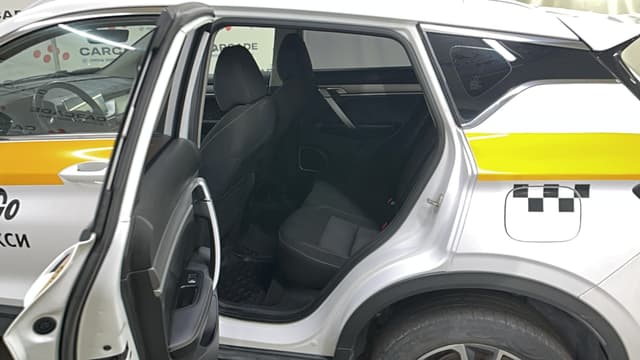 Geely Coolray - 9