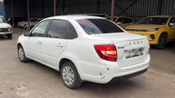 Lada Granta седан - 4