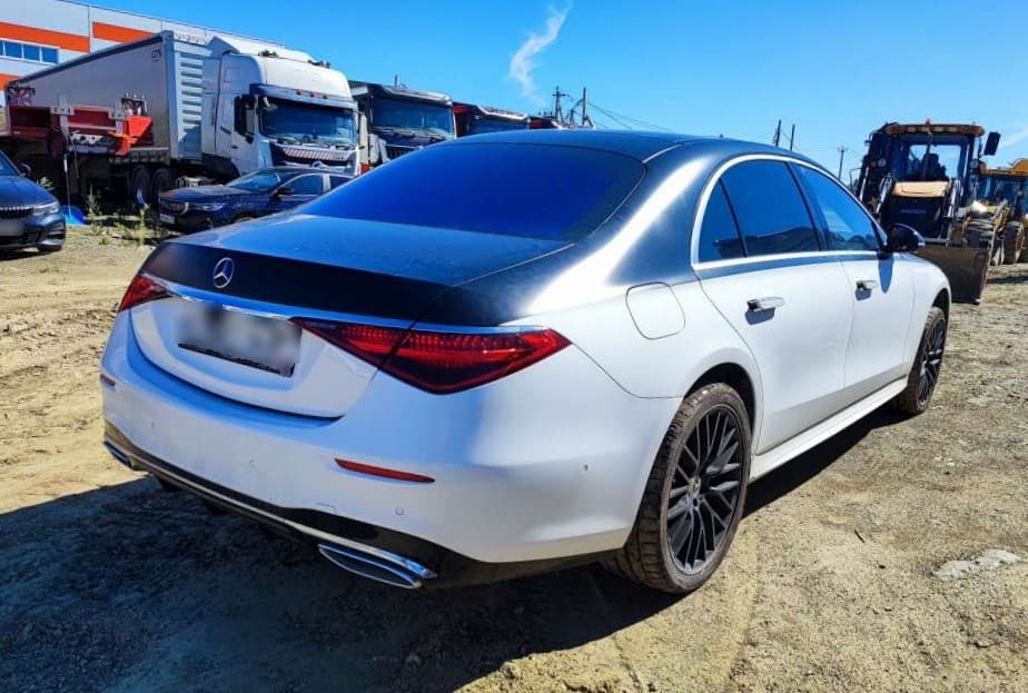 Mercedes-Benz S седан - 3