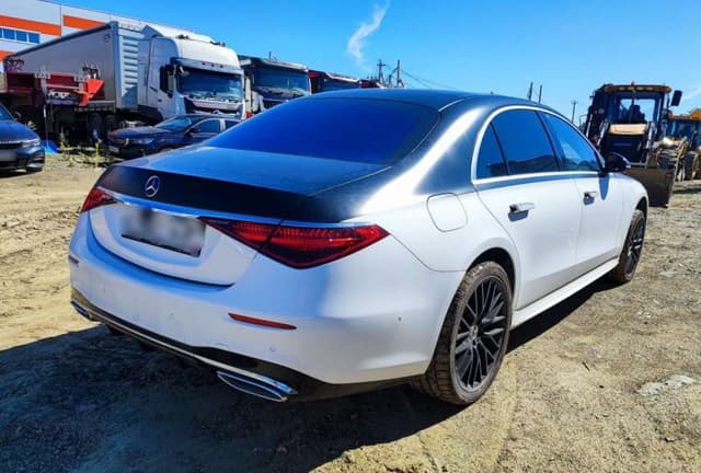 Mercedes-Benz S седан - 3