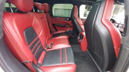 Porsche Cayenne - 9