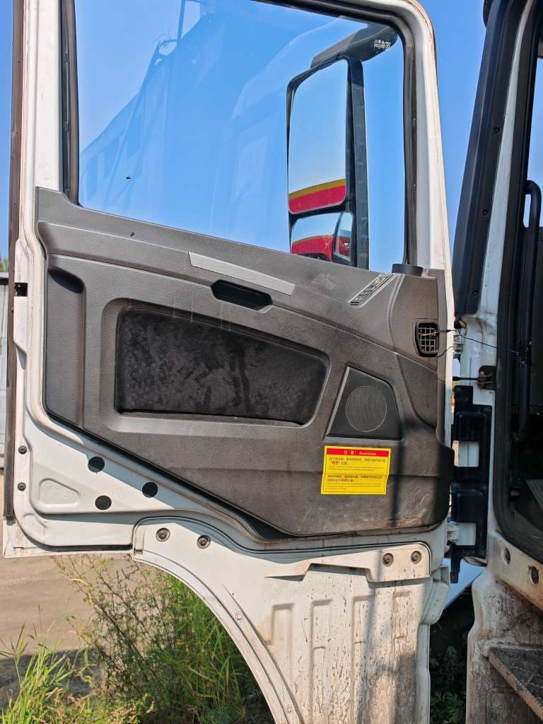 Shacman (Shaanxi) SX* 8x4 Самосвал - 8