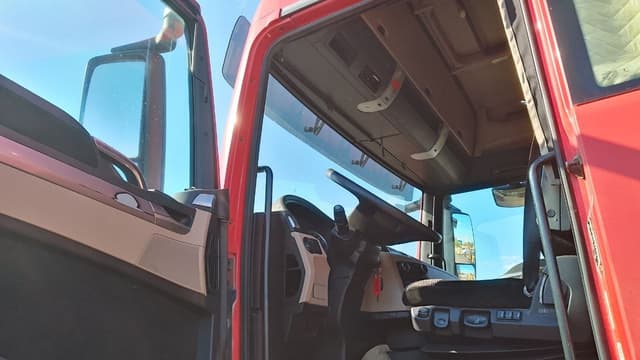 MAN TGX 6x2-3 Седельный тягач - 6