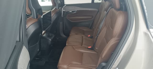 Volvo XC90 - 9