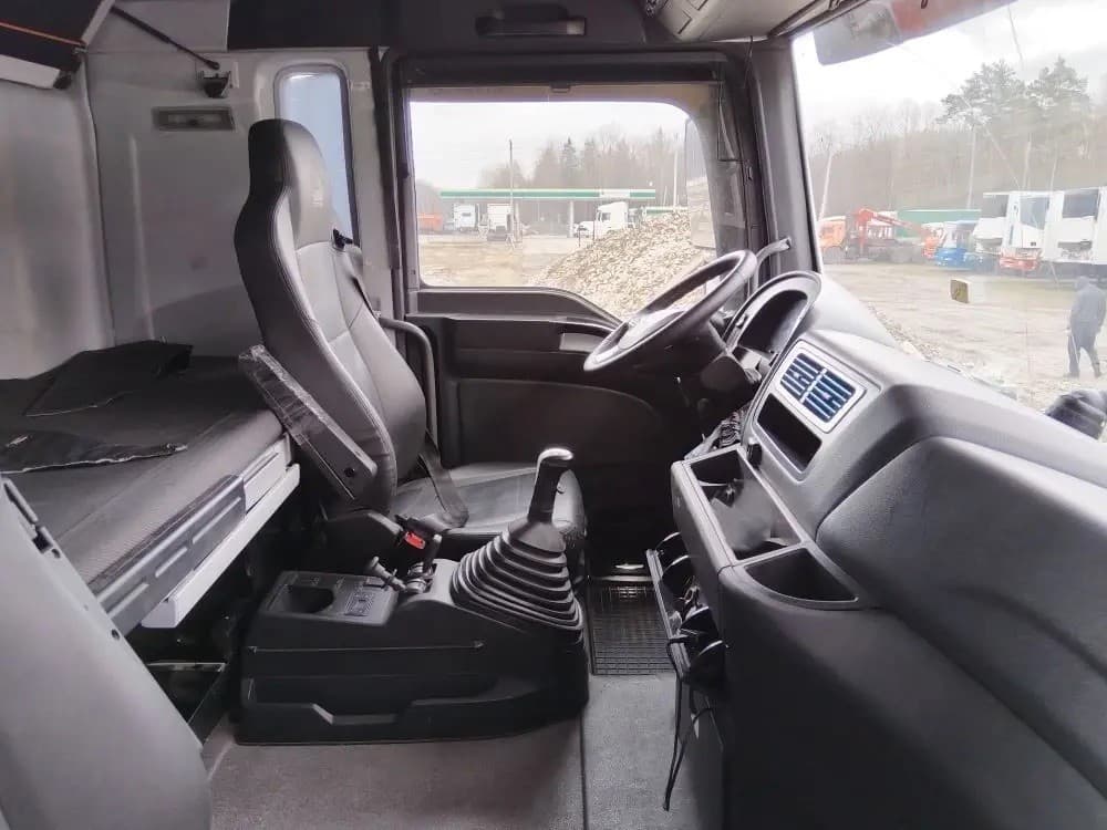 Sitrak C7H 4x2 Седельный тягач - 8