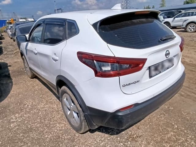 Nissan Qashqai - 4