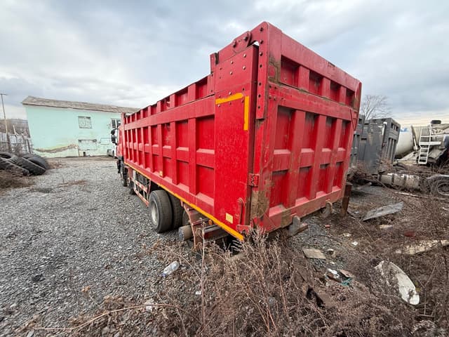 Hongyan CQ3406HV39 8x4 Самосвал - 4