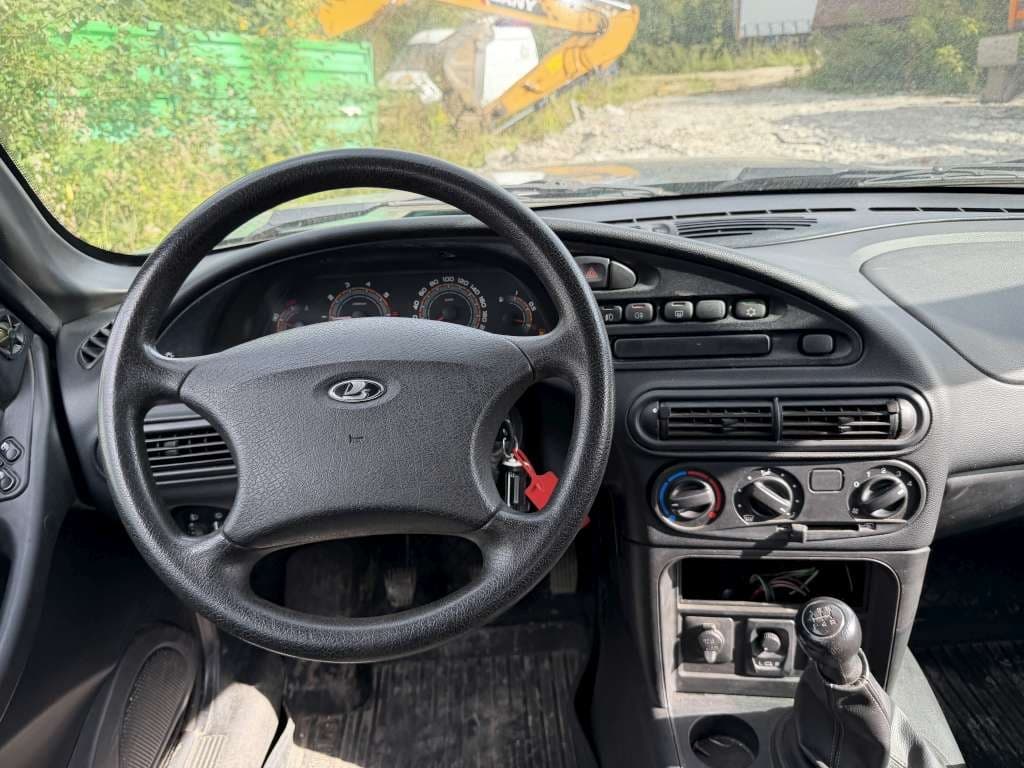 Lada Niva Travel - 5