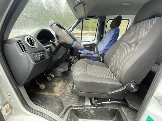GAZ 2310 - 6