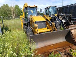 Builder BL30 Экскаватор-погрузчик - 2