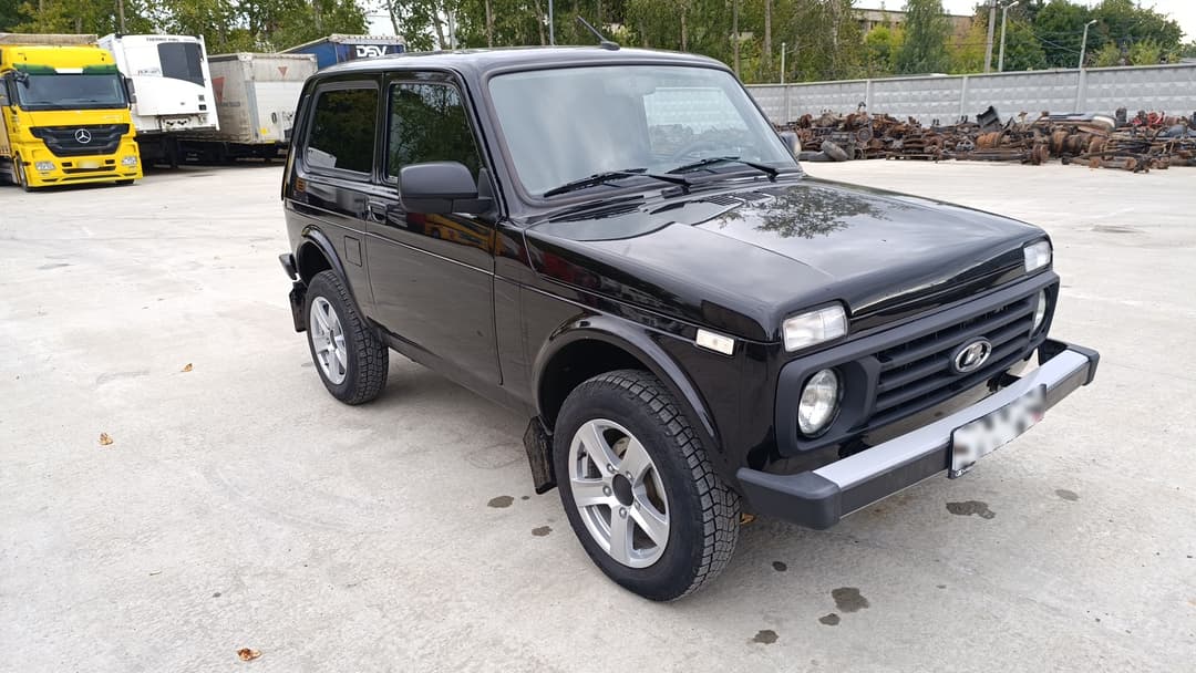 Lada 4x4 3дв - 2
