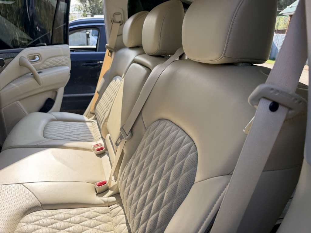 Infiniti QX80 - 7