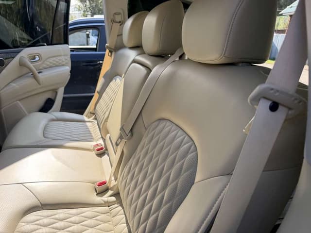 Infiniti QX80 - 7