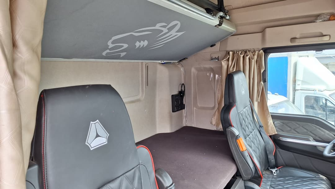 Sitrak C7H 4x2 Седельный тягач - 9