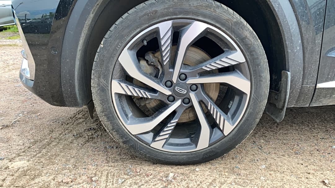 Geely Monjaro - 9
