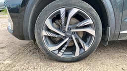 Geely Monjaro - 9