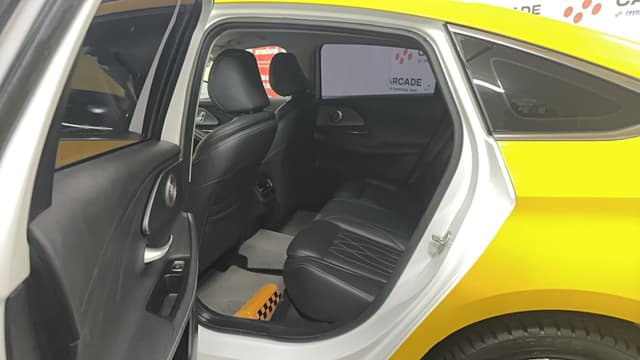 Chery ARRIZO 8 - 9
