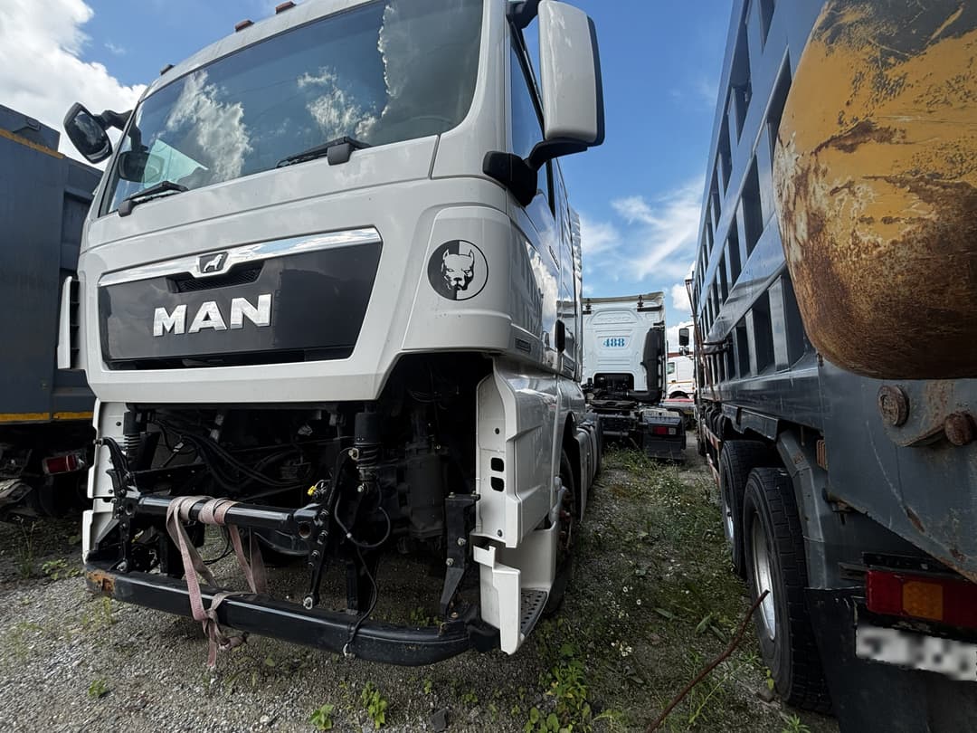 MAN TGX 4X2 Седельный тягач - 1