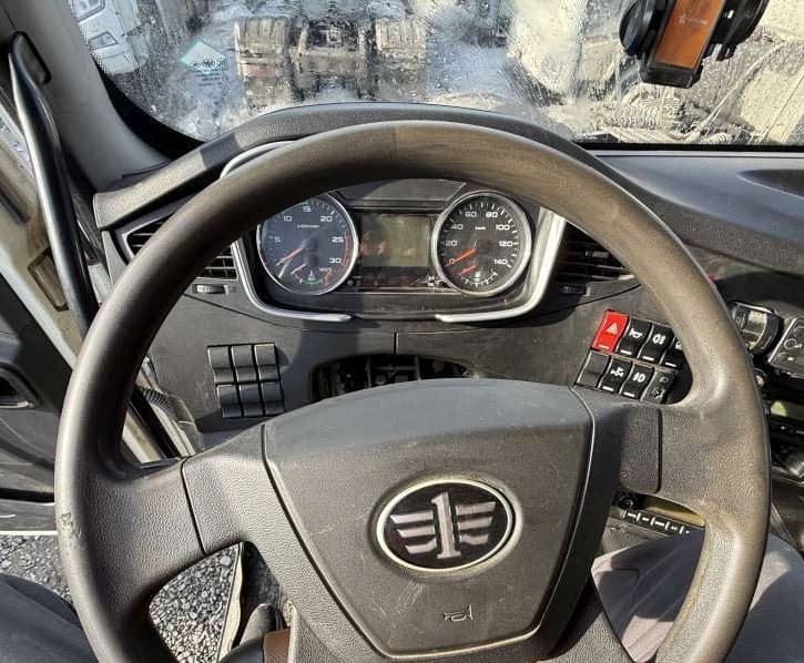 FAW J6* 6x4 Самосвал - 4