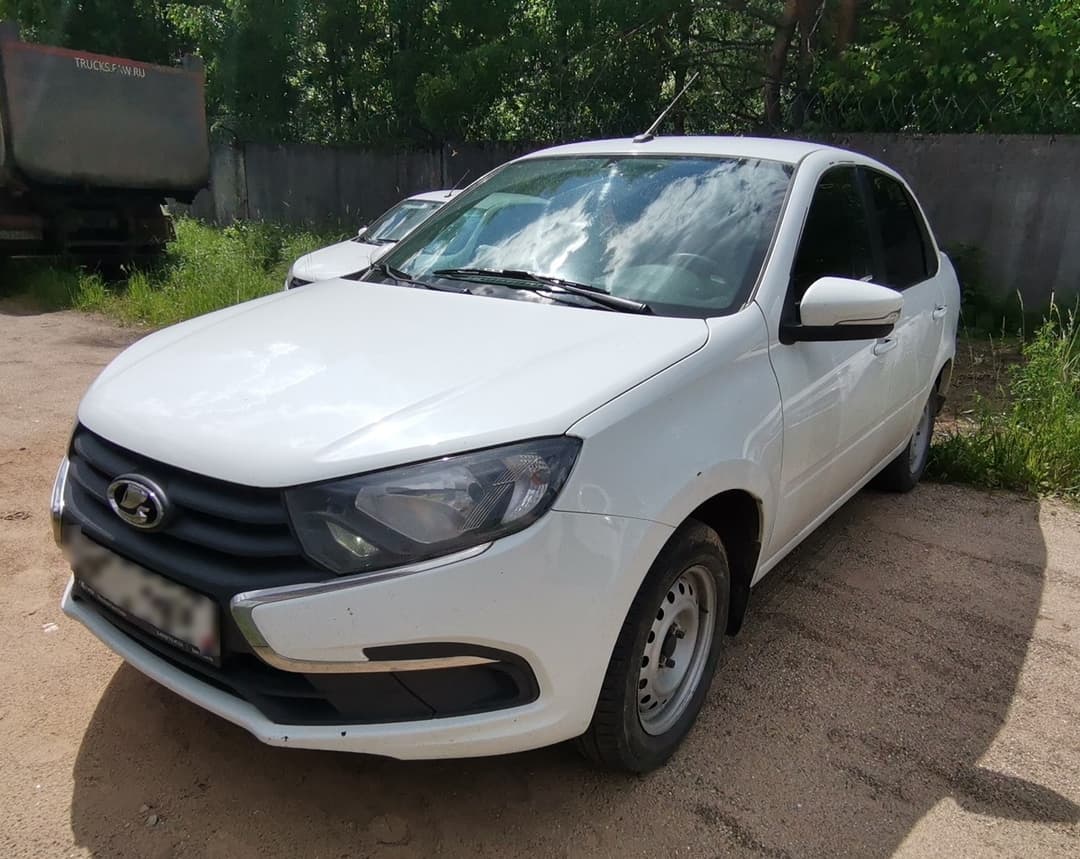 Lada Granta седан - 1