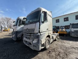 Mercedes-Benz Actros 6x4 Седельный тягач - 1