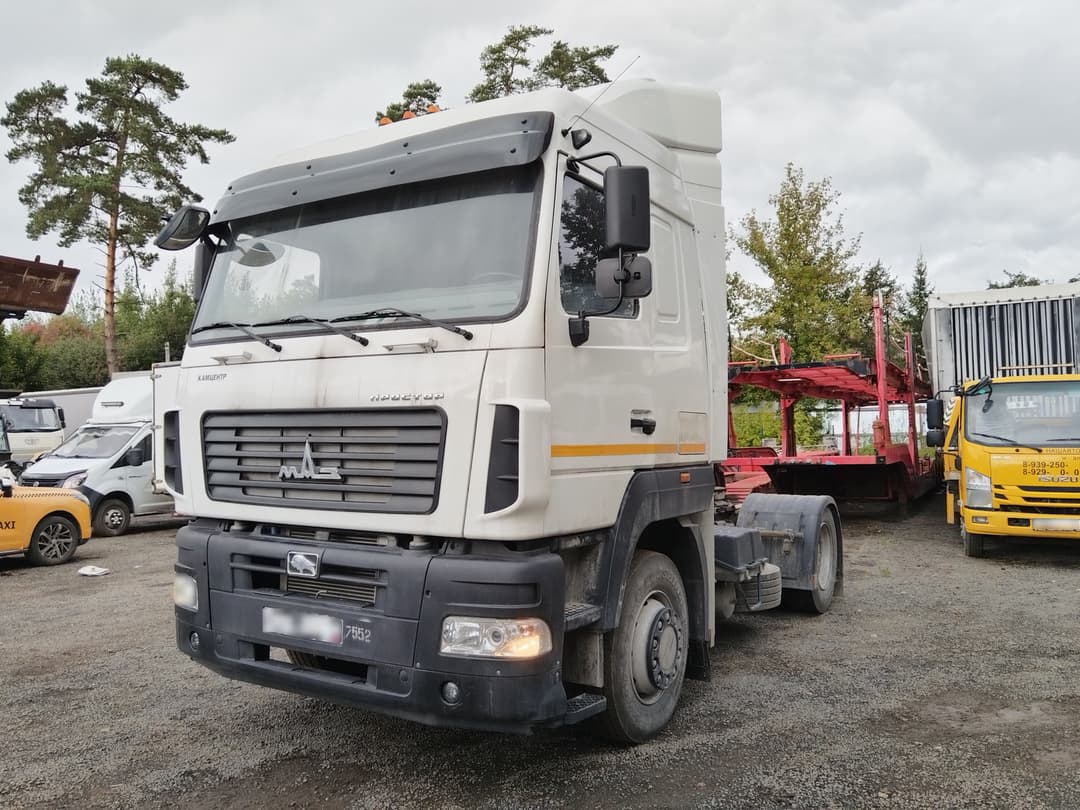МАЗ 5440 4X2 Седельный тягач - 1