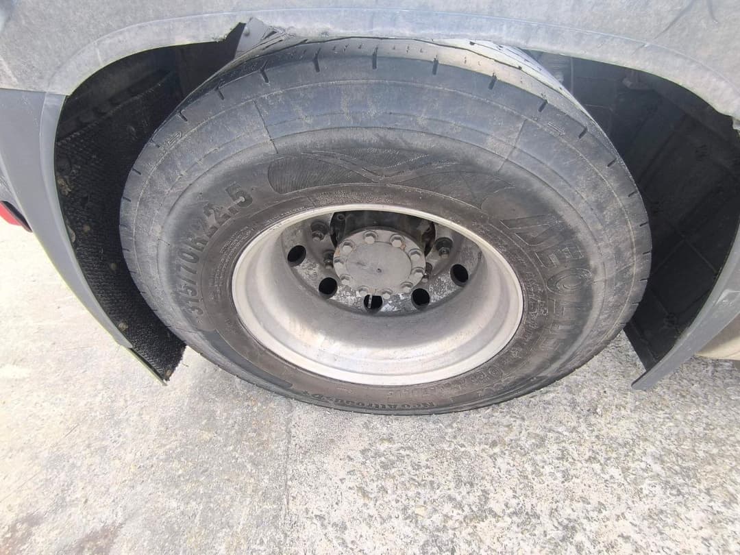 Chenglong LZ4181* 4x2 Седельный тягач - 8