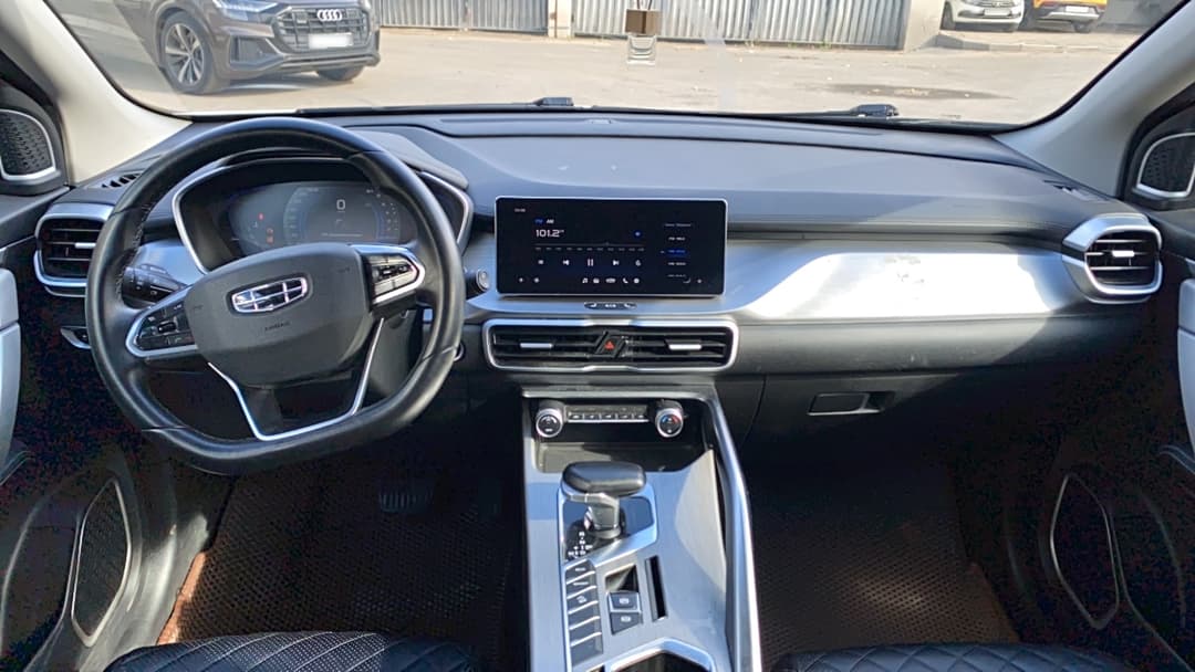 Geely Coolray - 5