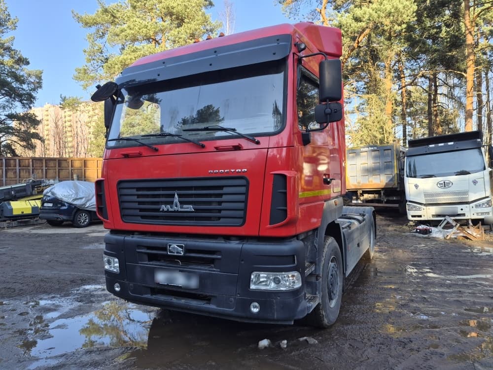 МАЗ 5440 4X2 Седельный тягач - 1
