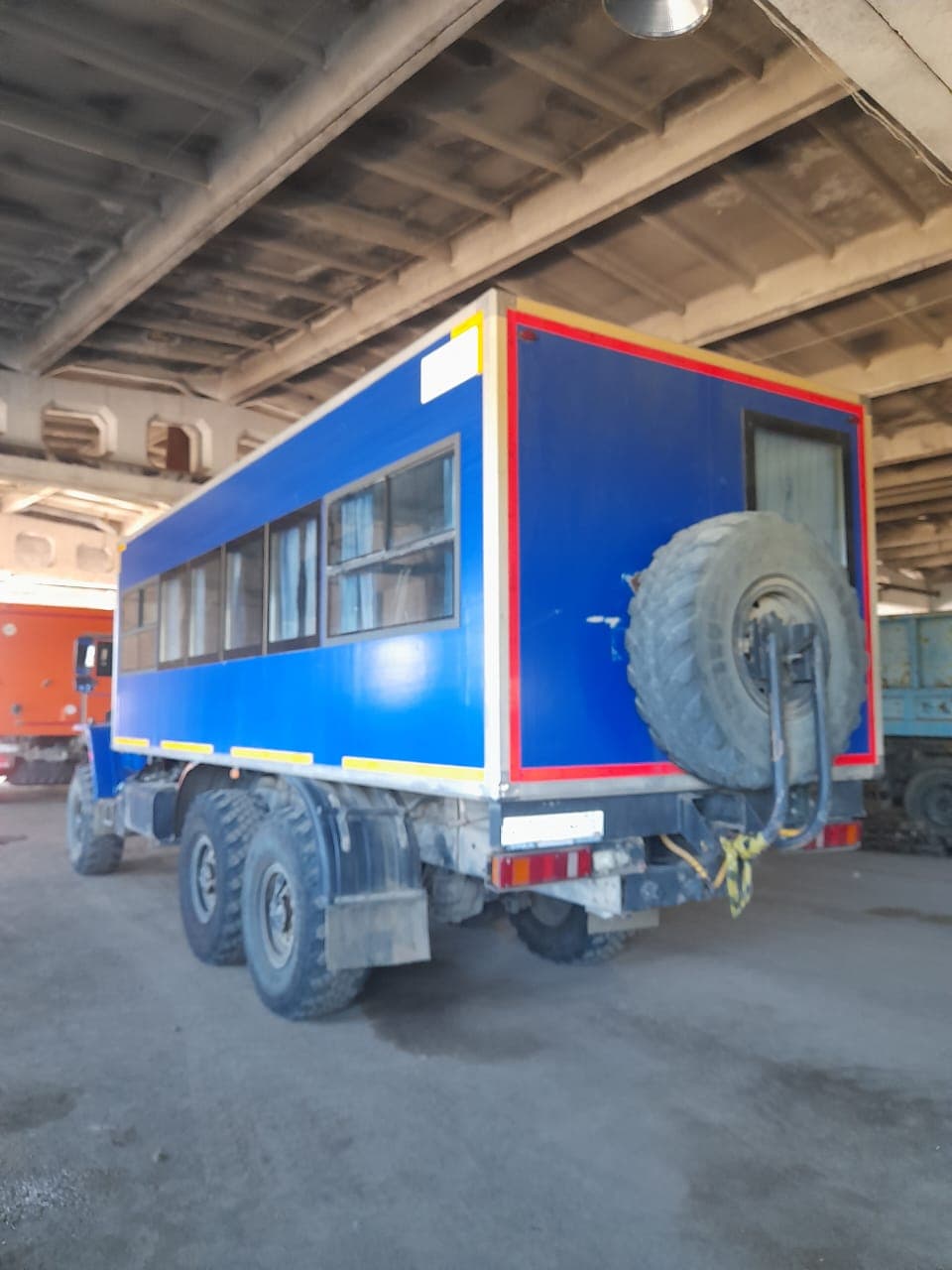 Автоспецван 7721* на шасси Ural 4320 6x6 Вахтовый автобус - 4