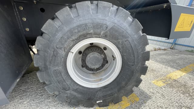 Yugong SDM* Автобетоносмеситель с самозагрузкой - 8