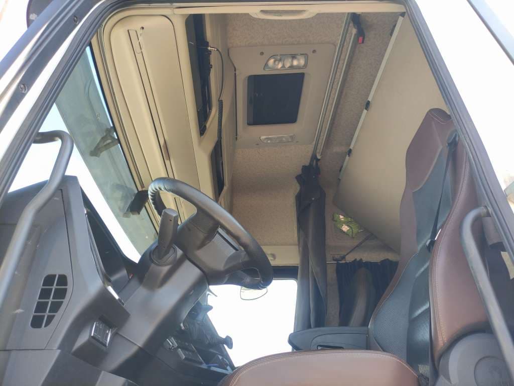 FAW CA 4250 6X4 Седельный тягач - 6