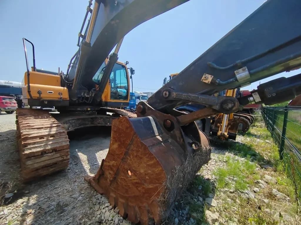 Hyundai R380 Экскаватор - 2