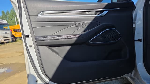 Geely Emgrand 7 - 8