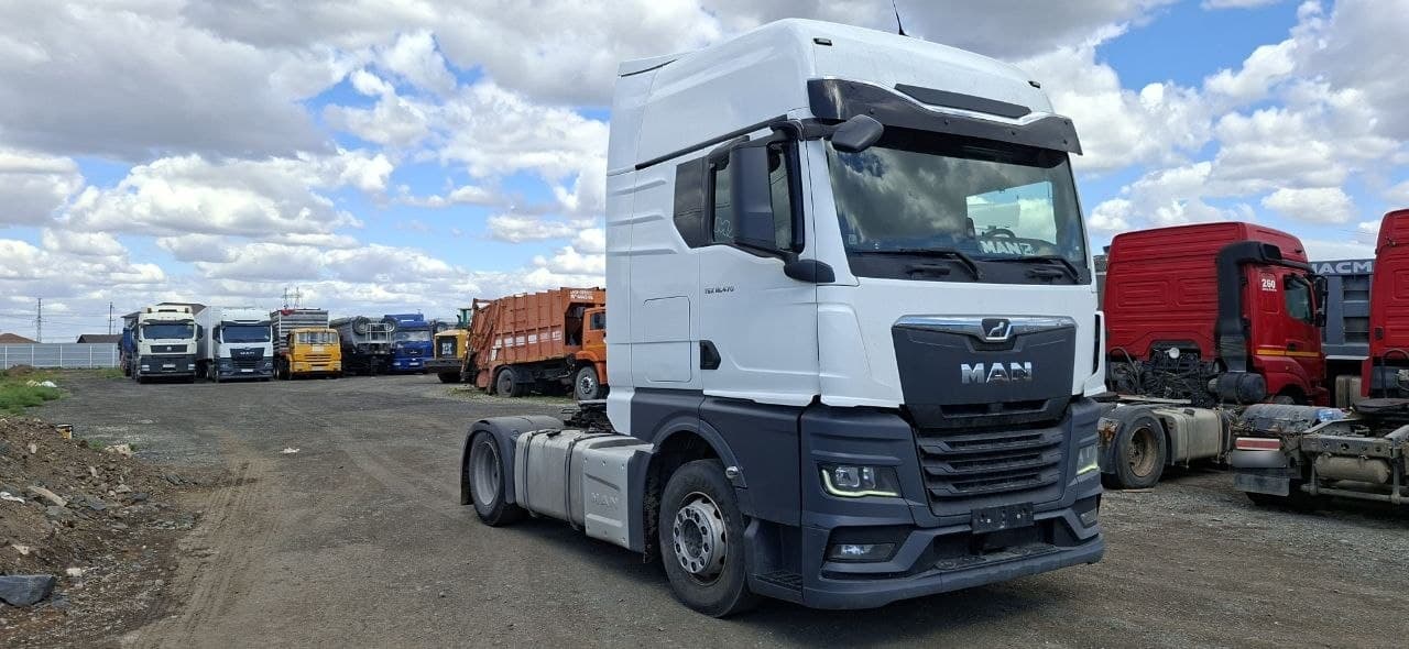 MAN TGX 4X2 Седельный тягач - 2