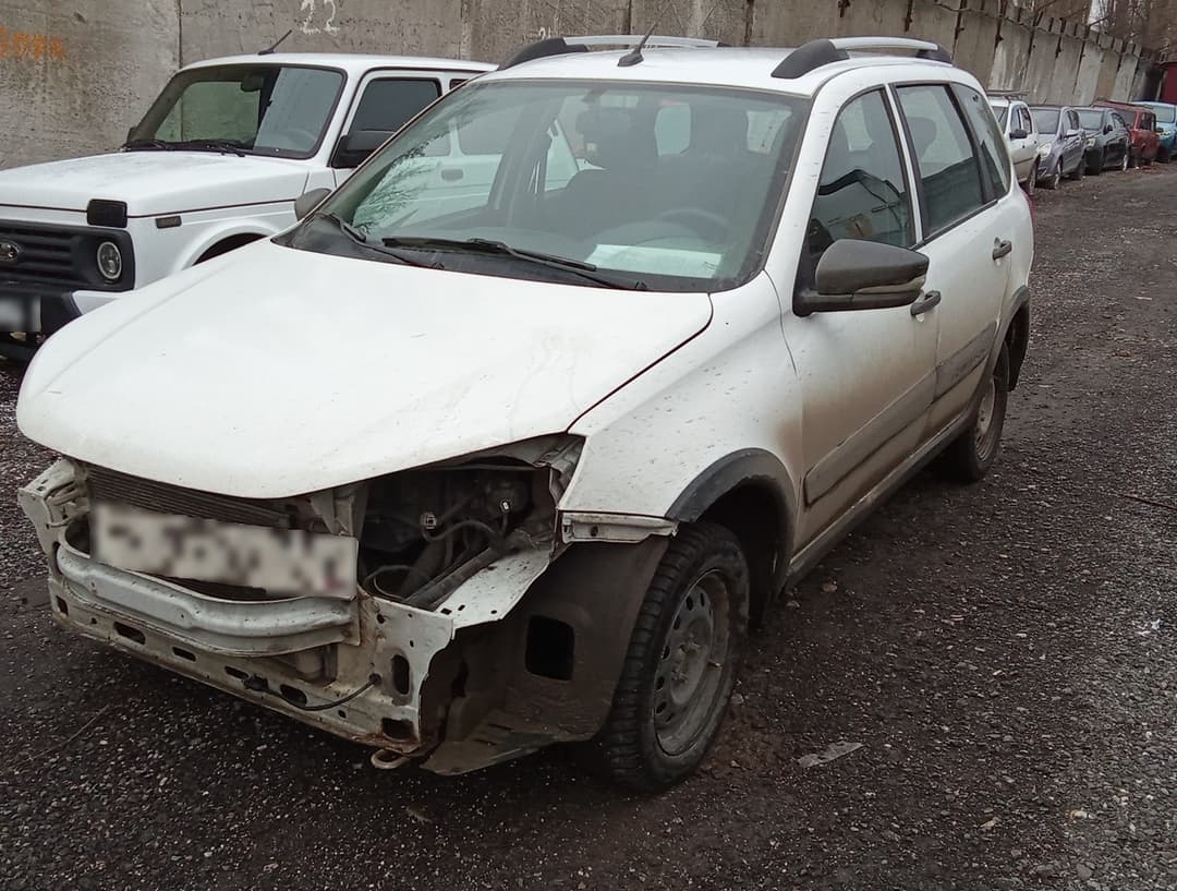 Lada Granta Cross - 1