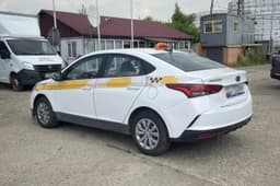 Hyundai Solaris - 4