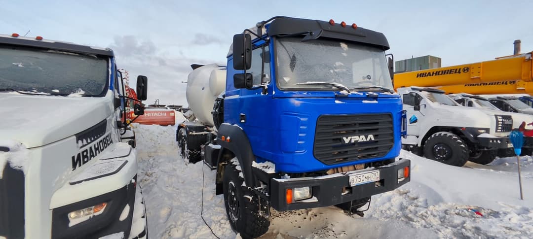 Ural 4320 6x6 Автобетоносмеситель - 2