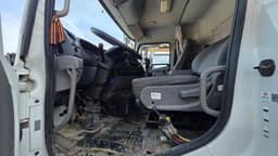 Dongfeng KC 8x4 Самосвал - 6