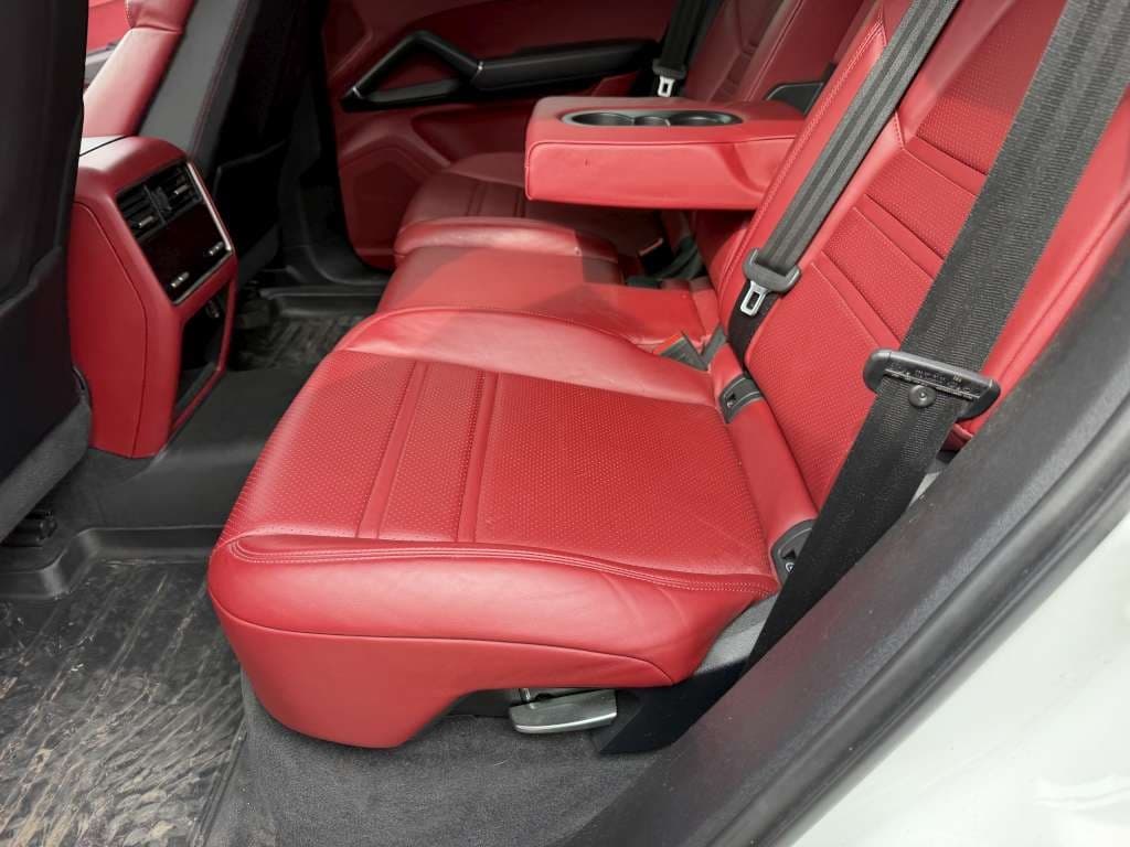 Porsche Cayenne - 9