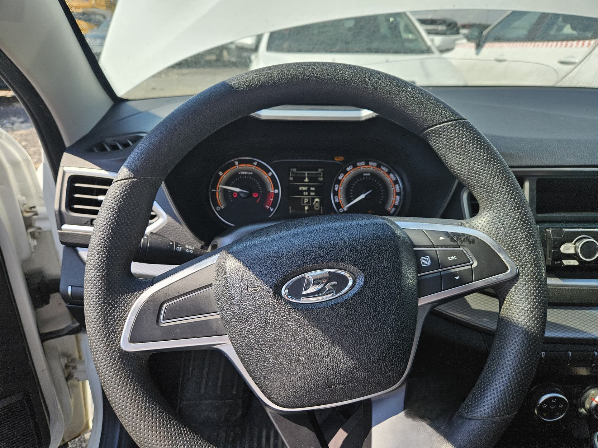 Lada Vesta седан - 5