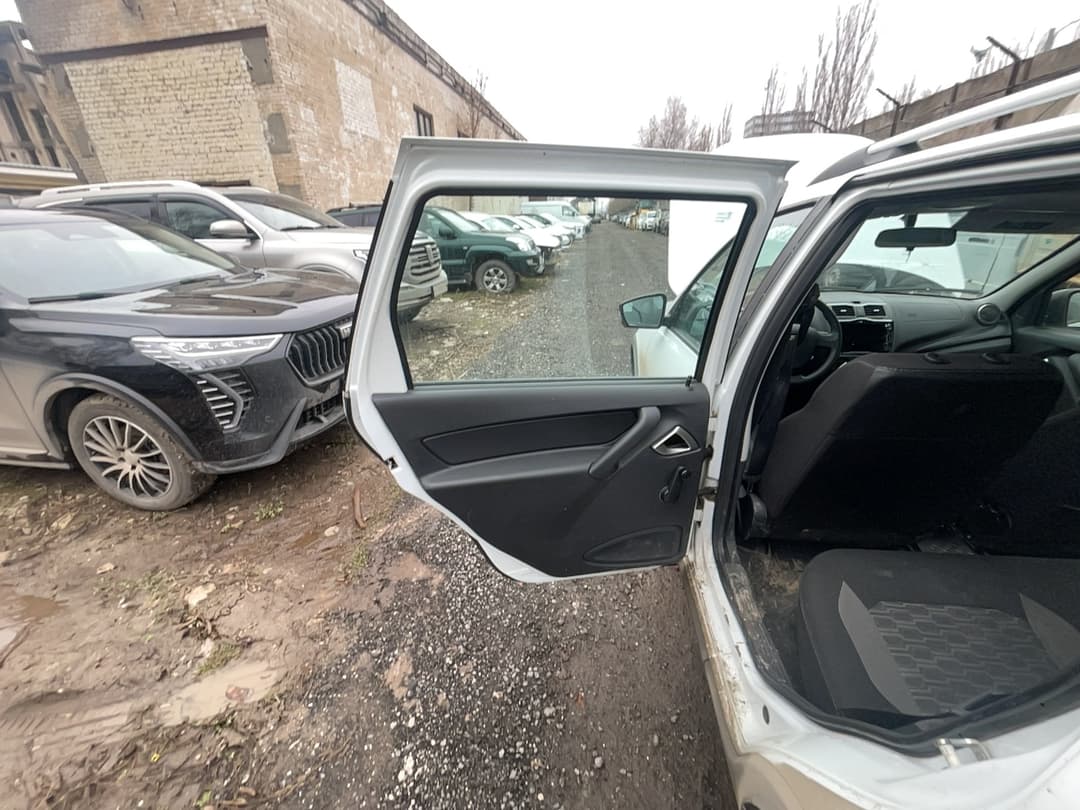 Lada Granta Cross - 7
