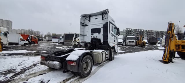 FAW J7 4x2 Седельный тягач - 3