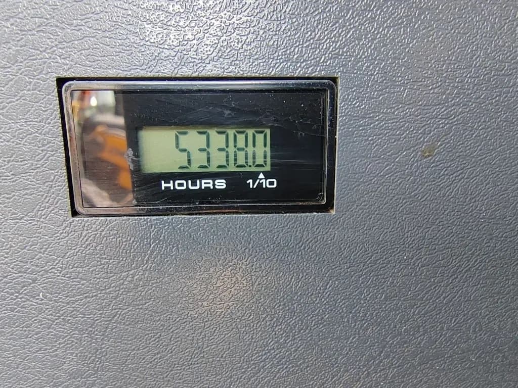 Hyundai R380 Экскаватор - 5