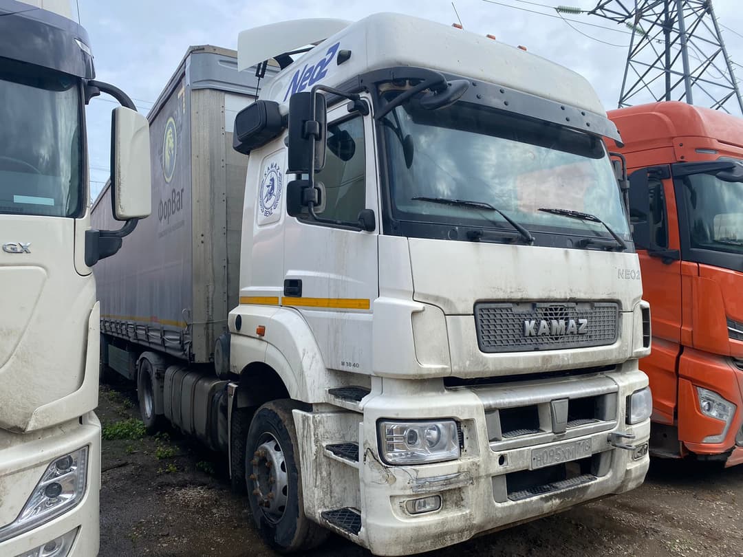 Камаз M1840 4x2 Седельный тягач - 2