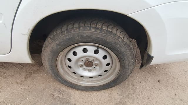 Lada Granta седан - 10
