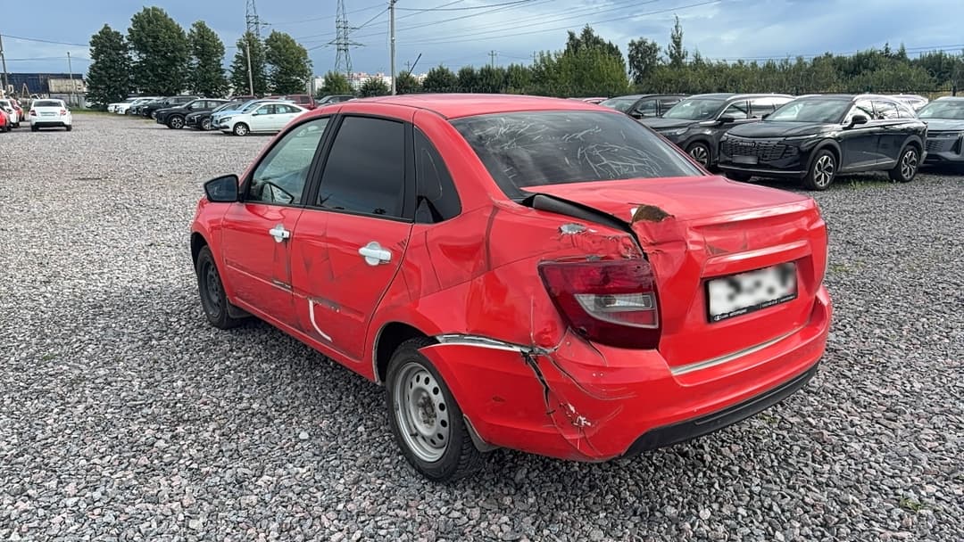 Lada Granta седан - 4
