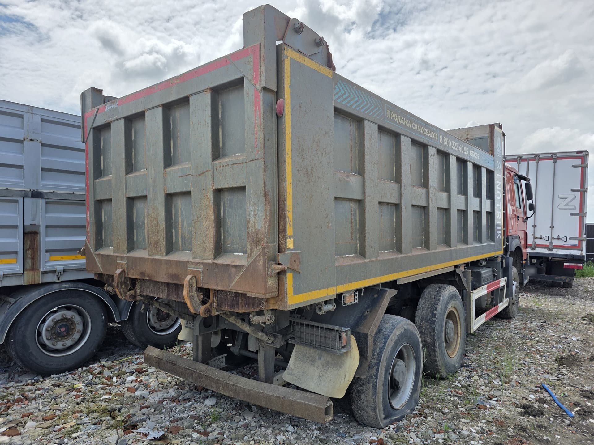 Howo ZZ* 6x4 Самосвал - 3