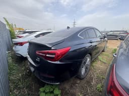 Hongqi H5 - 3