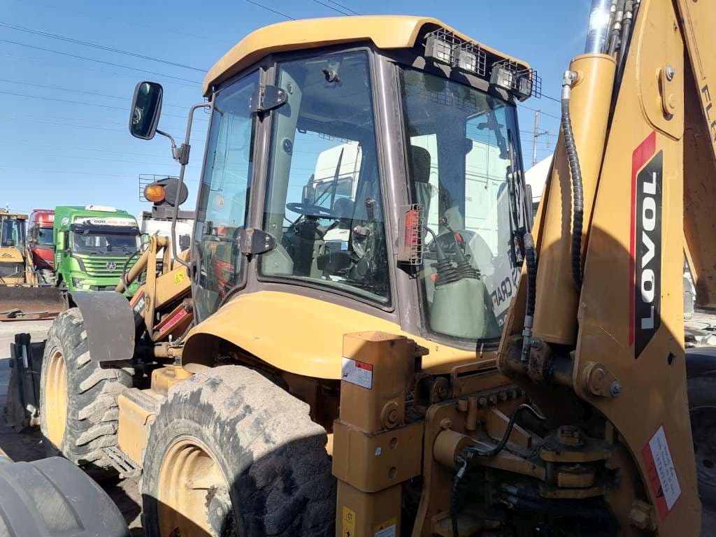 Lovol FLB468 Экскаватор-погрузчик - 2